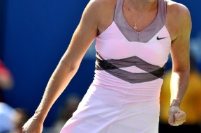 莎拉波娃连续三场比赛得分超过势不可挡，拜仁挑战极限！的简单介绍