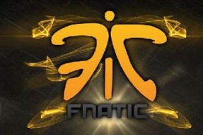 包含Rookie关键节点比分优势明显，C9带队取胜！的词条